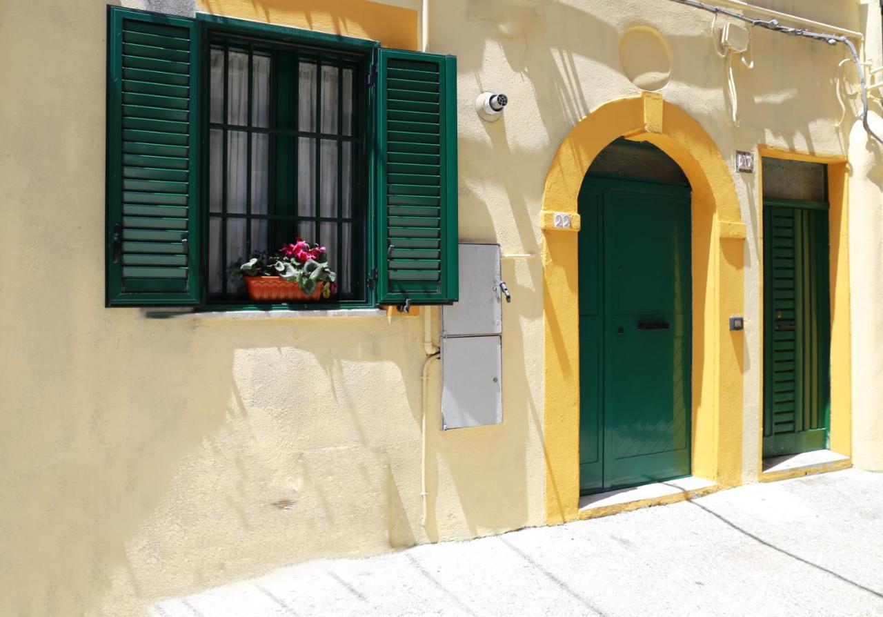 La Casetta Di Renato Mormanno Exterior photo
